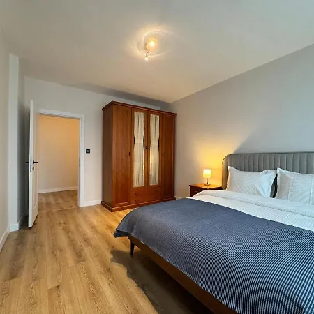 Appartamento Moda Avenue At Heart Of Moda 3 Bedroom 180m2 *