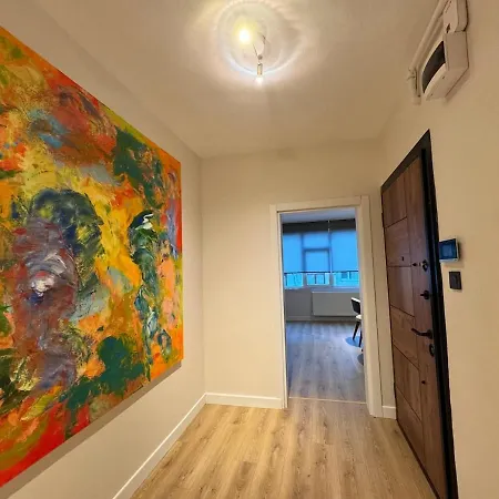 דירה Moda Avenue At Heart Of Moda 3 Bedroom 180m2 *